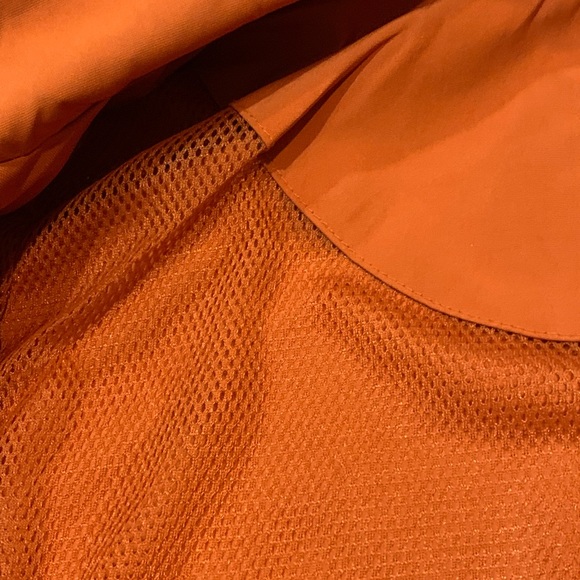 NIKE University of Texas Windbreaker.. In excellent condition! Size Large - Picture 5 of 12